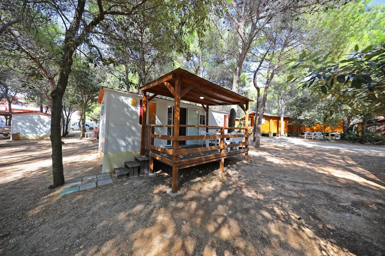 Camp Porat Hotel Povljana Exterior foto